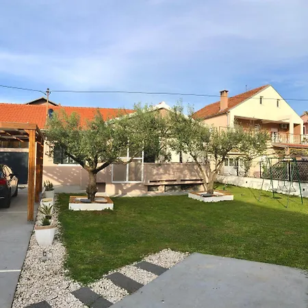 Villa Enthia *